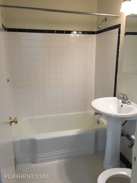 Foto del edificio - 722-732 NE Prescott St