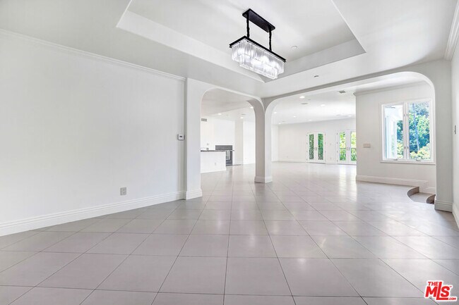 Foto del edificio - 4156 Sunswept Dr