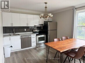 Building Photo - 92 Trethewey Dr