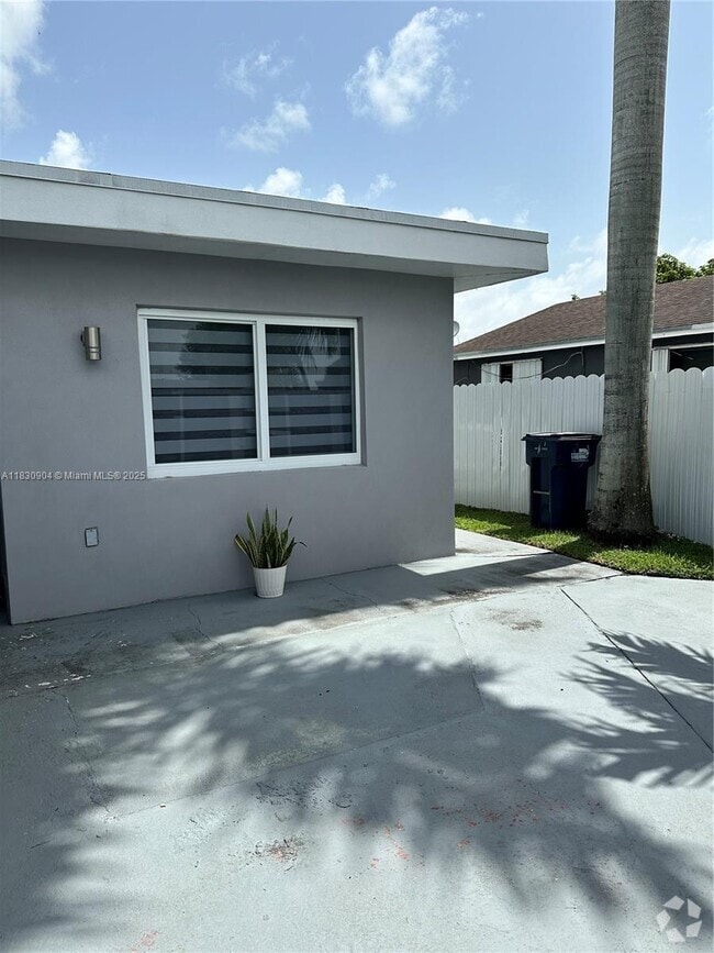 Building Photo - 11631 SW 179th Terrace