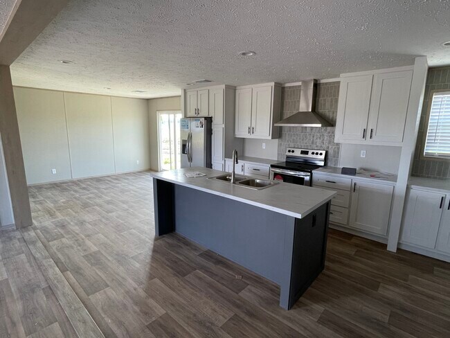 Foto del edificio - 15807 Co Rd 672