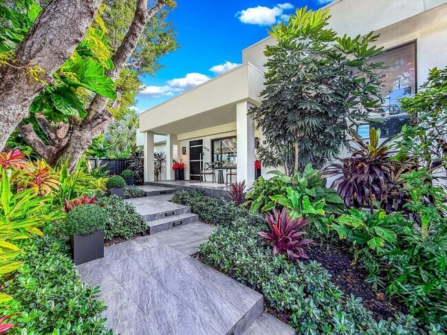 Foto del edificio - 2628 SE 10th St