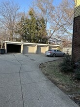 Building Photo - 14724 Clifton Blvd