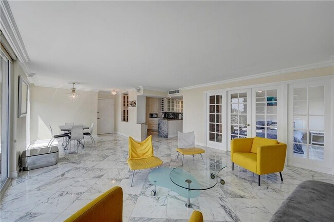 Foto del edificio - 2030 S Ocean Dr