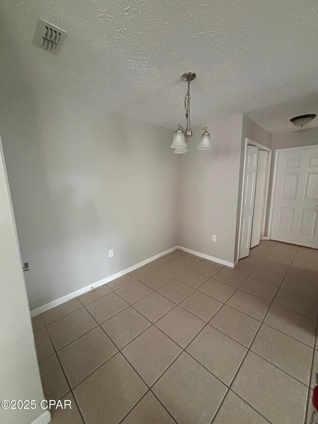 Foto del edificio - 754 Sherman Ave