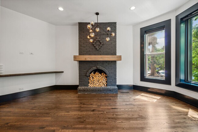 Foto del edificio - 3513 N Sheffield Ave