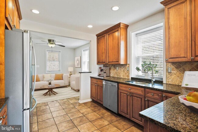 Foto del edificio - 8364 Country Life Rd