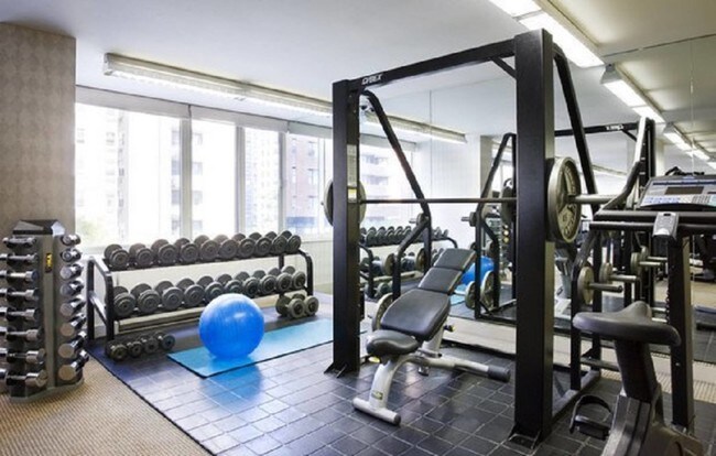 Foto del edificio - 239-241 East 86th St