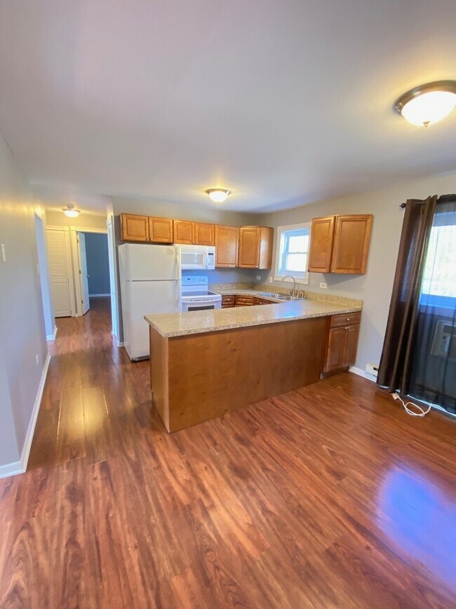 Building Photo - 6842 W Lode Dr