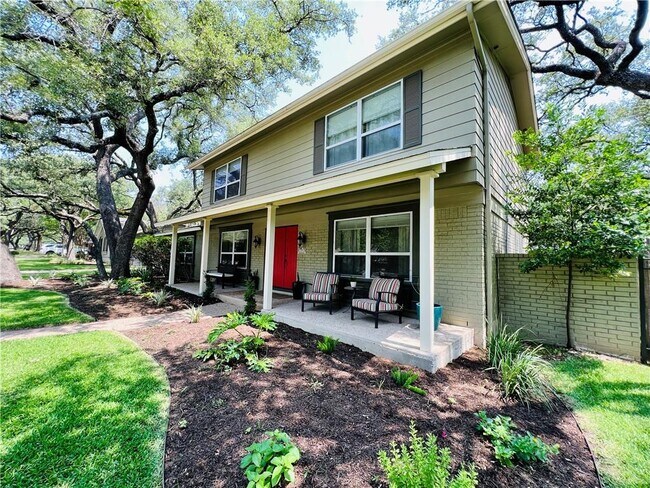 Building Photo - 4004 Hyridge Dr