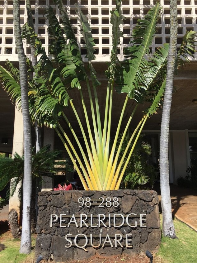 Pearlridge Square - Studio, 1 bath unit w/ 1 covered parking stall - Pearlridge Square - Studio, 1 bath unit w/ 1 covered parking stall