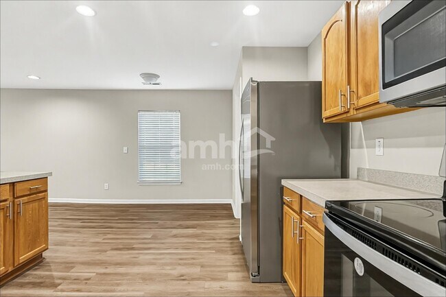 Foto del edificio - 5145 Torrey Ln