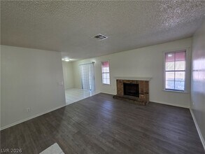 Building Photo - 6671 W Tropicana Ave