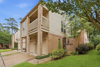 Building Photo - 10125 Valley Forge Dr
