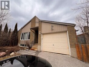 Building Photo - 28 Mulberry Ln