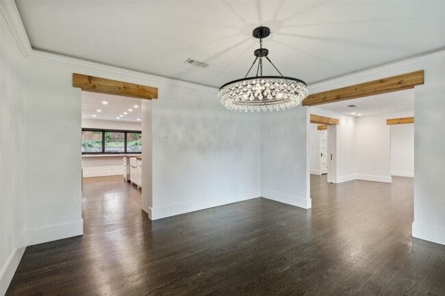 Building Photo - 6945 Tokalon Dr