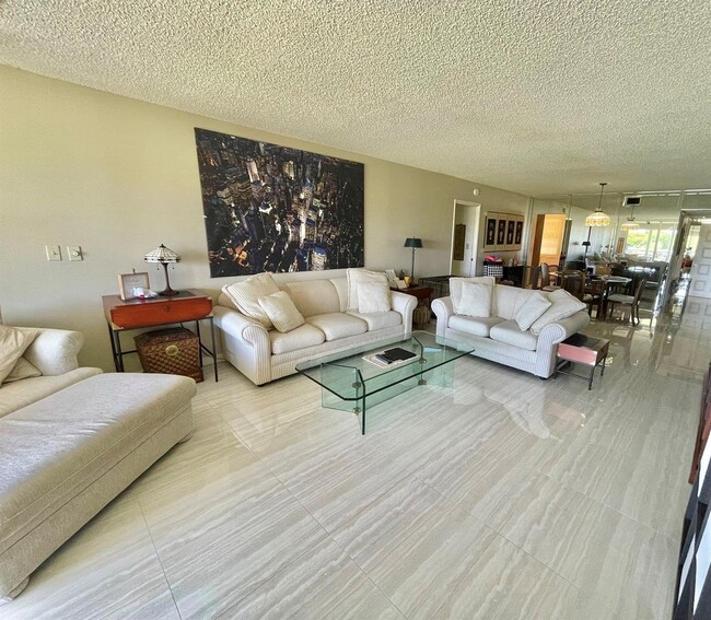 Building Photo - 800 Cypress Grove Dr