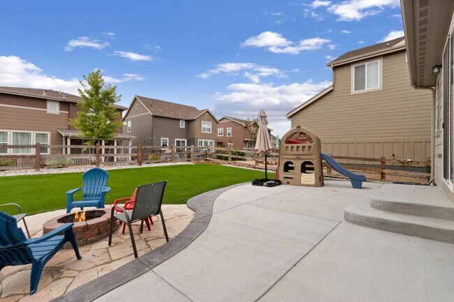 Building Photo - 4072 Chasm Lk Dr