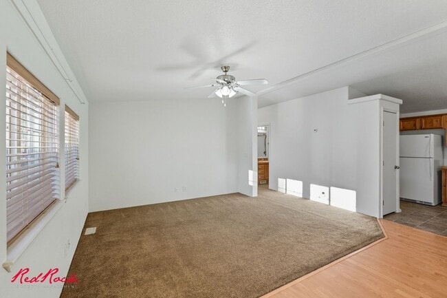 Building Photo - Single-Level 2 Bedroom Home in Washington ...