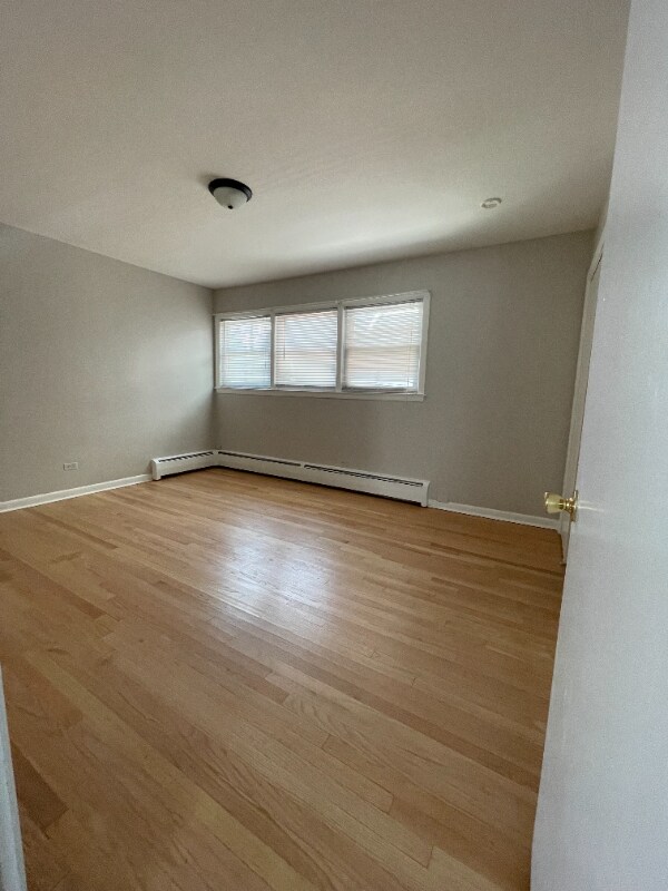 Foto del edificio - 6241 W Montrose Ave
