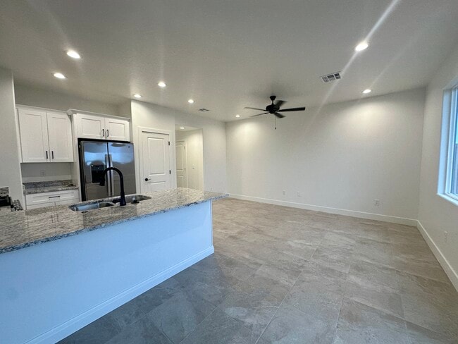 Building Photo - 224 N 2470 W