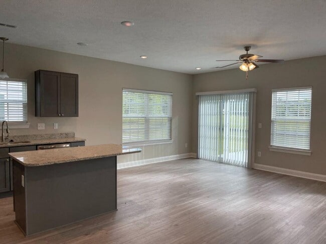 Foto del edificio - 302 71st Ave N