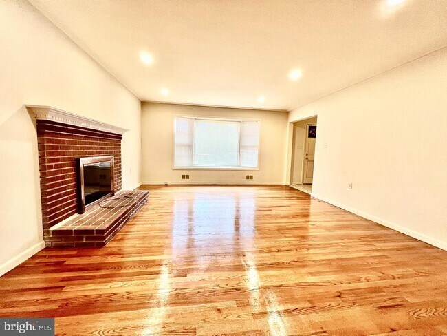 Foto del edificio - 7510 Sanner Rd