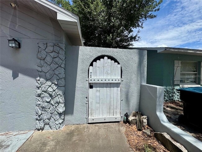 Building Photo - 5521 Axiom Ave