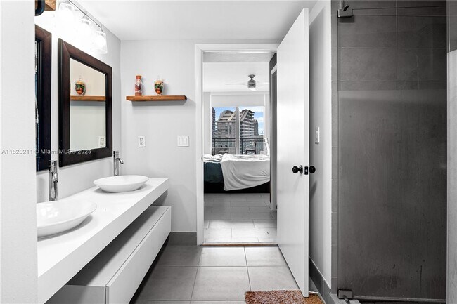 Foto del edificio - 92 SW 3rd St