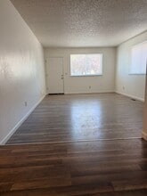 Building Photo - 1528 North Ct