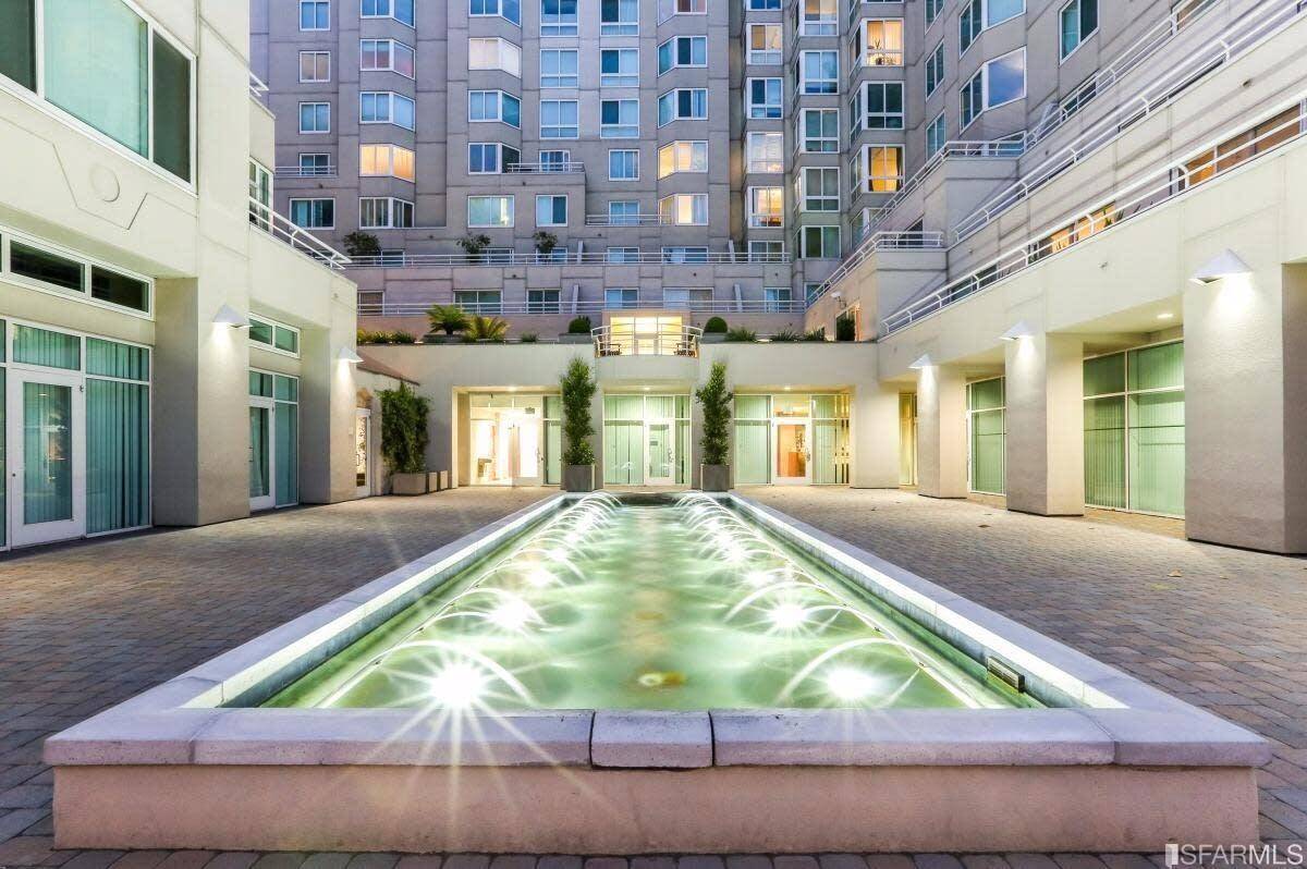 240 Lombard St, San Francisco, CA 94111 Condo for Rent in San