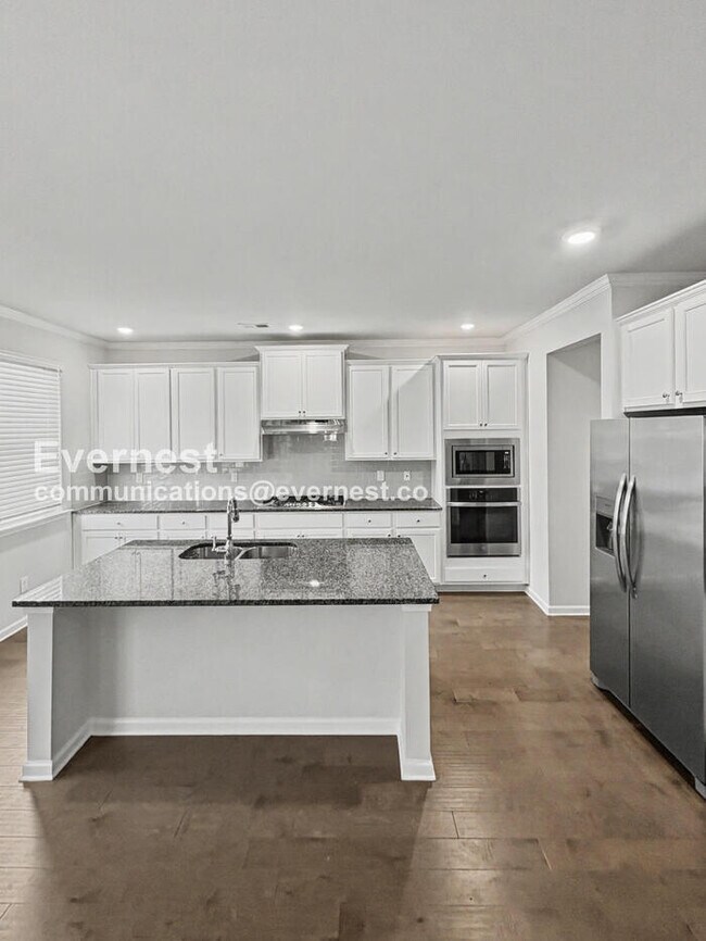 Foto del edificio - Limited Time Special Offer / 4-Bed, 3.5-Bath Home with Attached Garage / Pet-Friendly / Vouchers ...