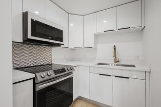 Building Photo - 1139 Bellevue Ave