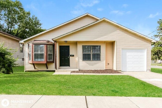 Building Photo - 1462 E DESHLER AVE, COLUMBUS, OH 43206