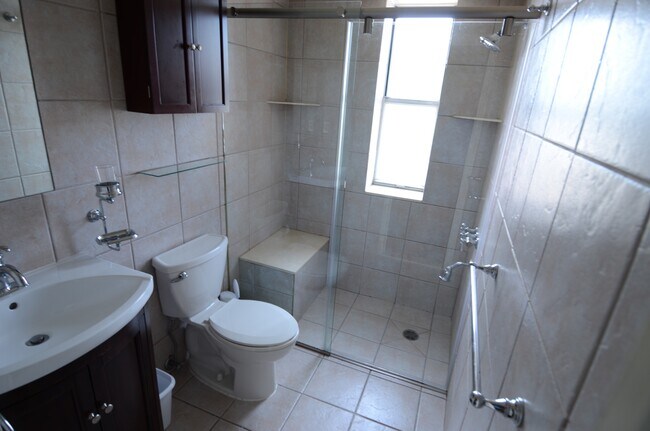 Bathroom - 2127 California St NW