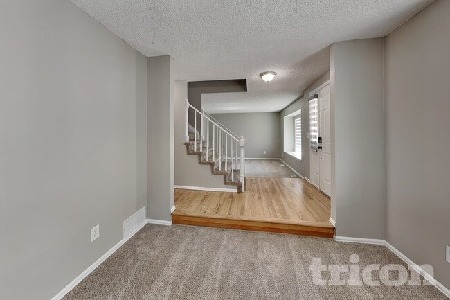 Building Photo - 8462 S Sunflower St