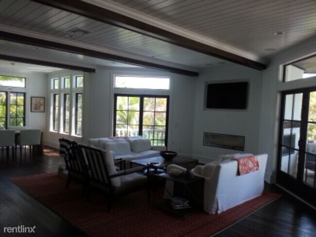 Foto del edificio - 5 br, 4.5 bath House - 103 Park Avenue