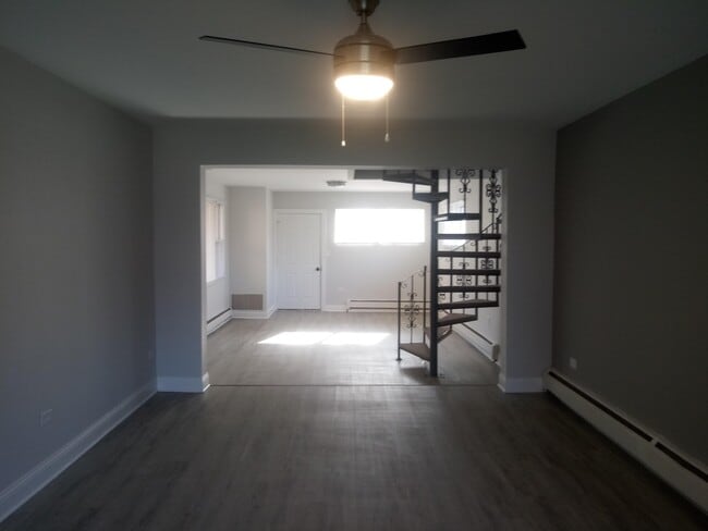 Building Photo - 4835 Belmont Rd