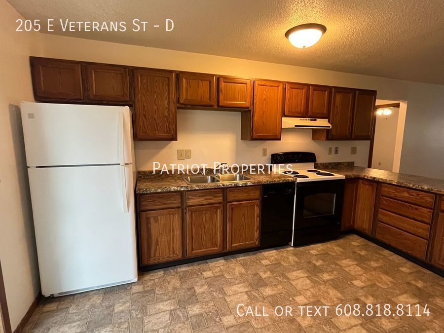 Foto principal - 2 bedroom/ 1 bath apartment in Tomah, WI