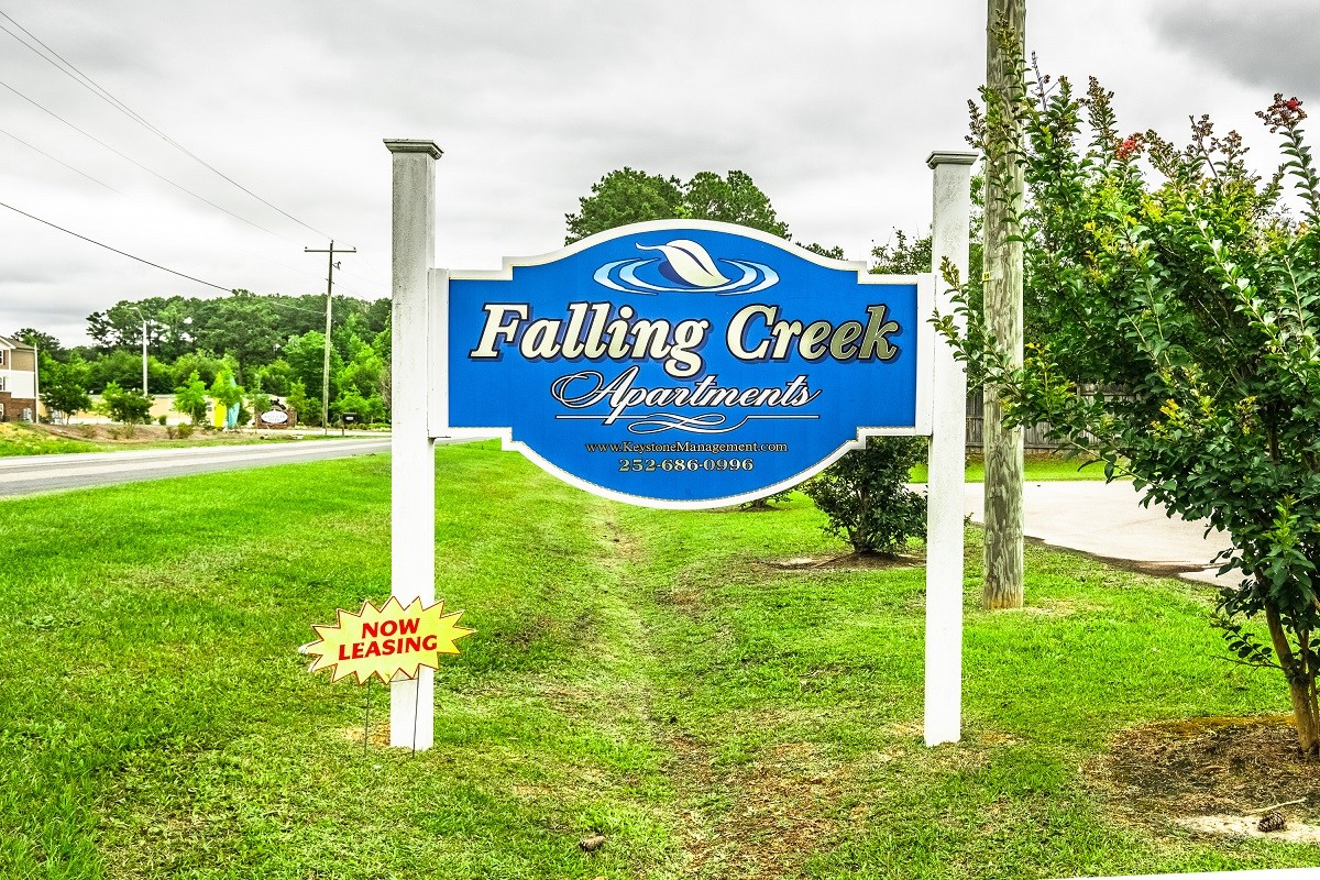 Primary Photo - Falling Creek Villas