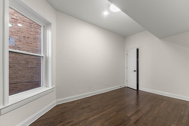 Foto del edificio - 7532 S Champlain Ave