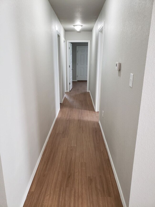 Foto del edificio - Beautiful 3 Bedroom/2 Bath Duplex in Alma