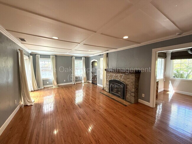 Foto del edificio - 687 E 8th St