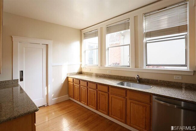 Building Photo - 3131 Gough St