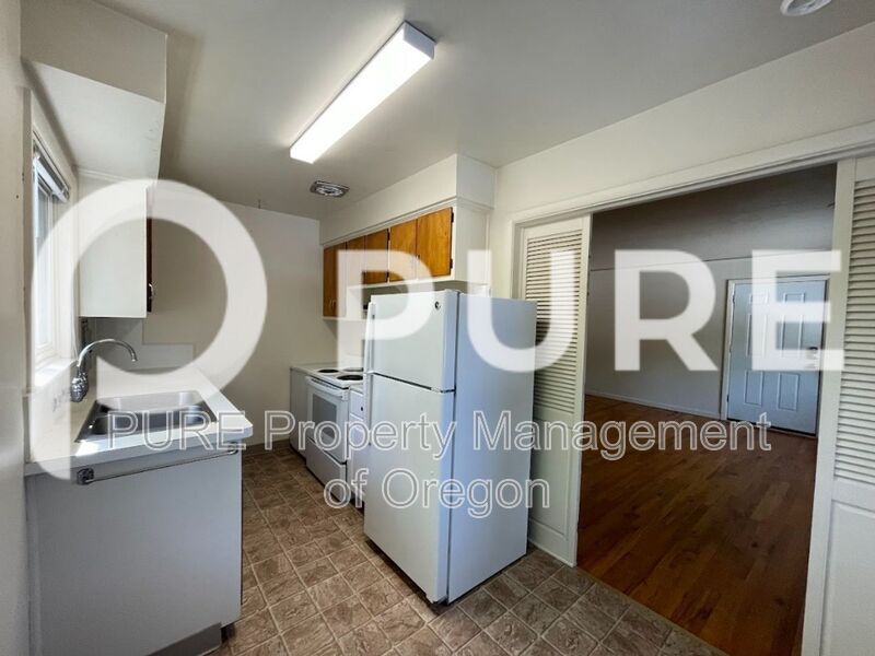 Primary Photo - 1511 SE Oak St