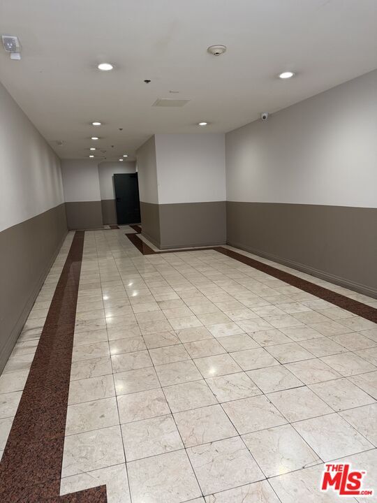 Foto del edificio - 962 S Gramercy Dr