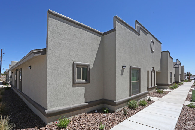 Building Photo - Homestead Palms