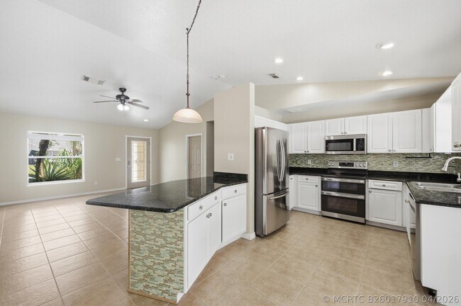 Foto del edificio - 1707 SE Manth Ln