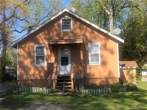 Building Photo - 30 Seemans Ln