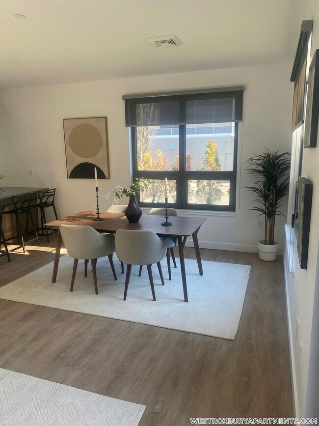 Building Photo - 199 Gardner St